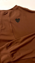 Lade das Bild in den Galerie-Viewer, Lightweight Longsleeve