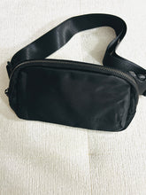 Lade das Bild in den Galerie-Viewer, Everyday cross body